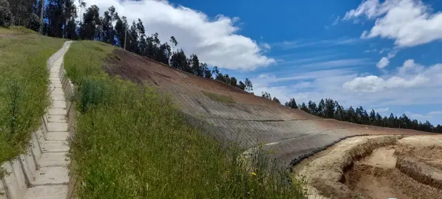 Solution - Talud Las Perdices ruta 180